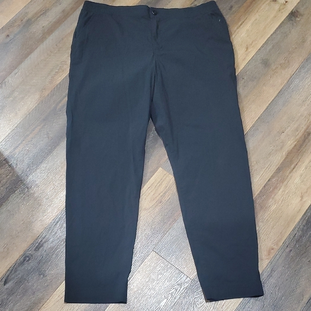 Du/er Black Tapered Athletic Pants Breathable Lightweight Soft Touch